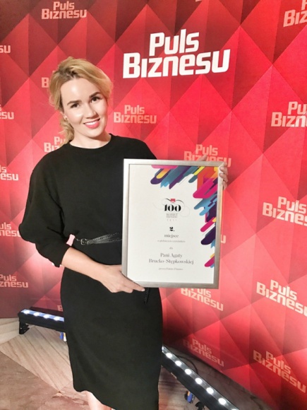 Wrocławianka na podium w plebiscycie „Pulsu Biznesu” BIZNES, Firma - Agata Brucko-Stępkowska, założycielka i prezes Futuro Finance, zajęła drugie miejsce w plebiscycie Kobieta Biznesu 2017 „Pulsu Biznesu”. O jej zwycięstwie zadecydowali internauci.