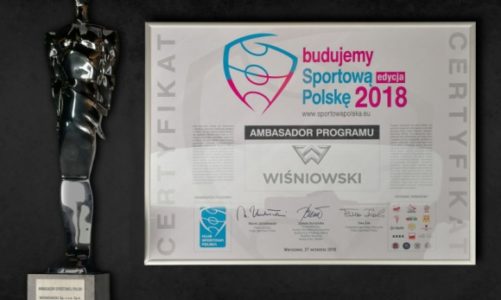 WIŚNIOWSKI ze statuetką „Budowniczy Polskiego Sportu”