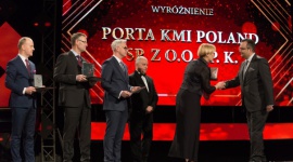 PORTA KMI POLAND wyróżniona w konkursie „Pomorski Pracodawca Roku 2018” BIZNES, Firma - PORTA KMI POLAND, największy producent drzwi w Europie Środkowo-Wschodniej, otrzymała wyróżnienie w konkursie „Pomorski Pracodawca Roku 2018” w kategorii dużych przedsiębiorstw, czyli zatrudniających powyżej 250 pracowników.