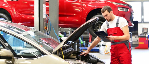 Jak zyskać lojalność mechaników? BIZNES, Firma - Walka dostawców części zamiennych i akcesoriów motoryzacyjnych o klientów biznesowych odbywa się na wielu płaszczyznach. Kluczowe jest przywiązanie do marki, które może być stymulowane dzięki programom lojalnościowym.